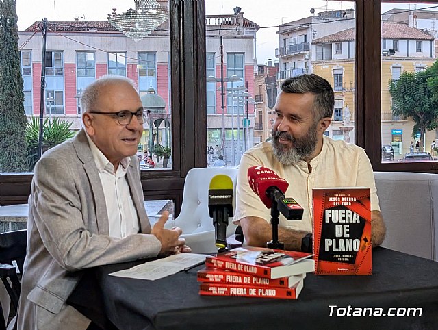 Jesús Boluda lleva al Gran Casino de Totana el cine convertido en crimen con 'Fuera de plano'