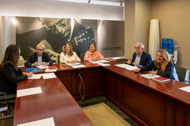 López Miras responderá a preguntas relacionadas con el Trasvase, el salario mínimo, las ayudas sociales y el cumplimiento de acuerdos de la Asamblea Regional