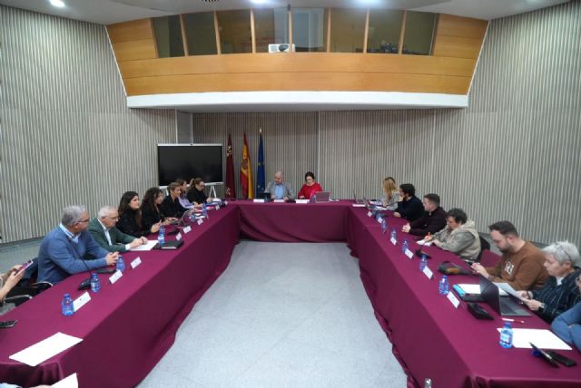 Política Social presenta la Estrategia Regional de Lucha contra la Pobreza al Consejo de Servicios Sociales