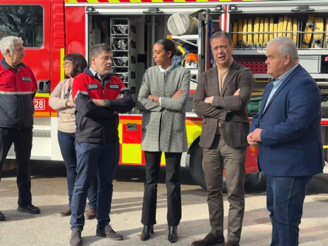 El incremento de plantilla y la incorporación de un nuevo vehículo refuerzan el Parque de Bomberos de Alhama de Murcia-Totana