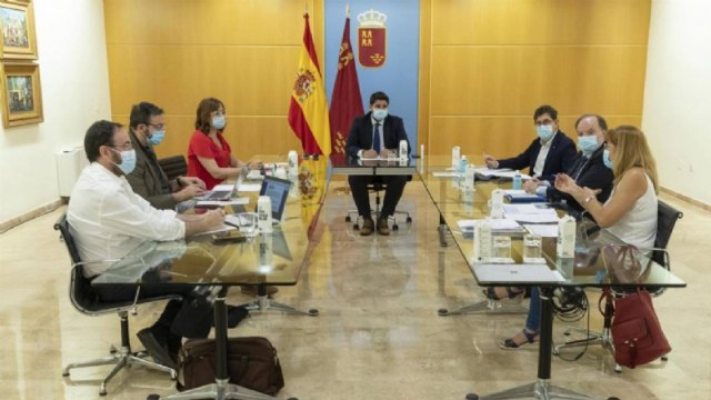 La Comunidad Autónoma establece el cierre temporal de los centros de día de Totana y la restricción de visitas a la residencia de mayores La Purísima, como medidas preventivas
