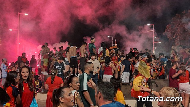 España conquista su segunda estrella y Totana se echa a la calle para celebrar un nuevo título mundial