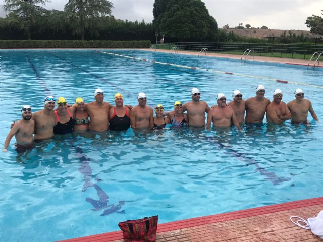 Brazadas solidarias a beneficio de D´Genes en el Polideportivo Municipal 6 de diciembre de Totana