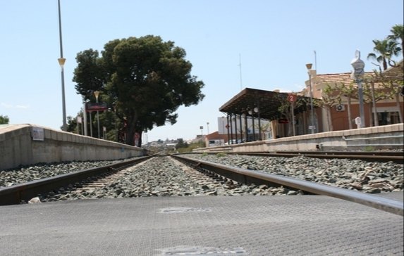 Adif licita el balasto de las vías en Nonduermas-Sangonera y Totana-Lorca, repartiéndose en ambos tramos un total de 93.000 toneladas
