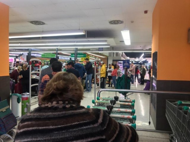 Todos los comercios de Totana que tenían autorización de apertura en virtud del Real Decreto de estado de alarma, desde hoy, cerrarán a las 19:00 horas