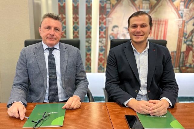 VOX logra la aprobación de su iniciativa para instalar escaleras mecánicas y un ascensor en el acceso al Santuario de Caravaca