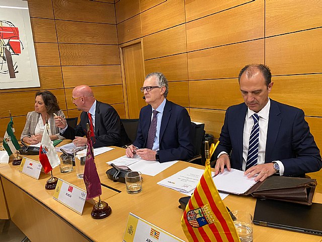 El Gobierno regional apoya la Estrategia de Cuidados de Enfermería y exige 'una financiación clara y adecuada'