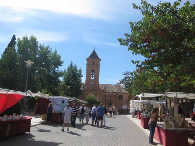 El Mercadillo Artesano de La Santa vuelve a celebrarse, tras las fiestas de Navidad, este próximo domingo 24 de febrero