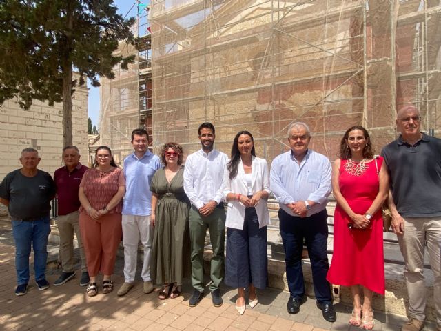 La Comunidad supervisa el inicio de las obras de restauración de la capilla del cementerio de Totana, financiadas con más de 160.000 euros