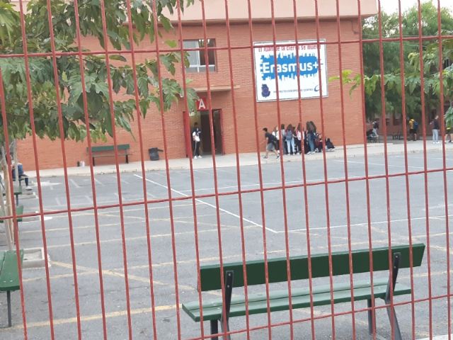 La Concejalía de Educación insta a la Consejería a la construcción del tercer instituto de Enseñanza Secundaria Obligatoria y Bachillerato en Totana