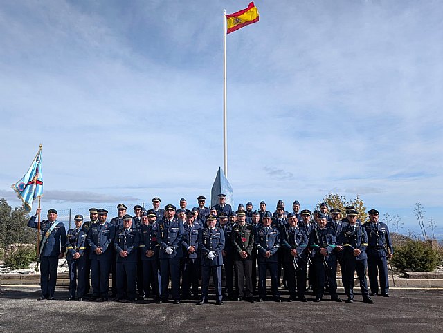 El comandante José Enrique Mateo asume el mando del Escuadrón de Vigilancia Aérea nº 13 en Sierra Espuña