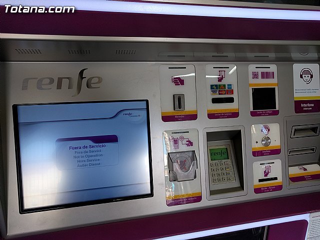 Ganar Totana IU exige a RENFE que reponga los Servicios Presenciales y venta de Billetes en la Estación de Totana