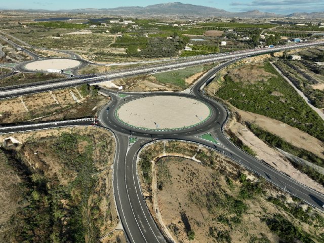 Puente preside la puesta en servicio del Arco Noroeste de Murcia