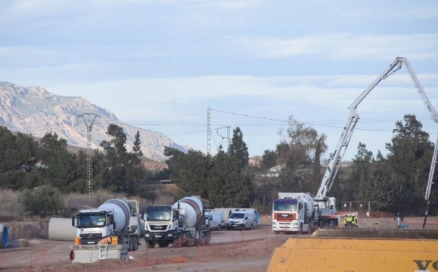 La plataforma de afectados por las obras del AVE convoca una manifestación hoy en Totana para exigir la sustitución del terraplén por un viaducto