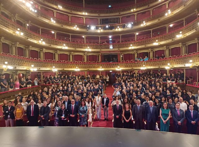 Juan María Vázquez recibe a los alumnos de los programas de intercambio y movilidad de la Universidad de Murcia