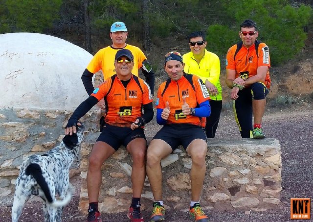 La XXV quedada del grupo de amigos de la montaña 'Kasi Ná Trail' discurrió por la ruta del Caño
