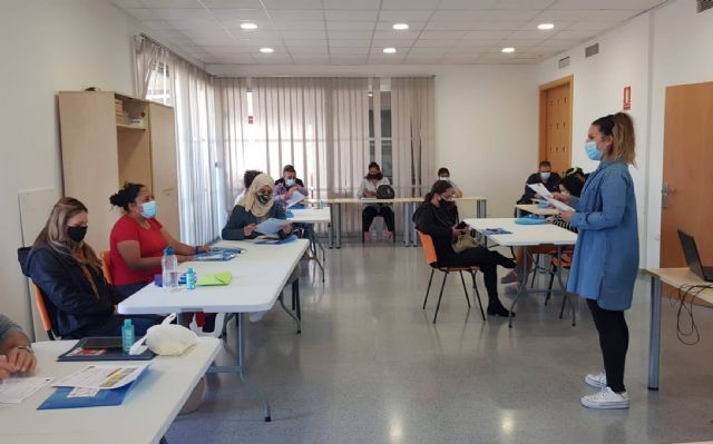 Colectivo El Candil inicia una acción formativa ocupacional de Atención Sociosanitaria a Personas Dependientes