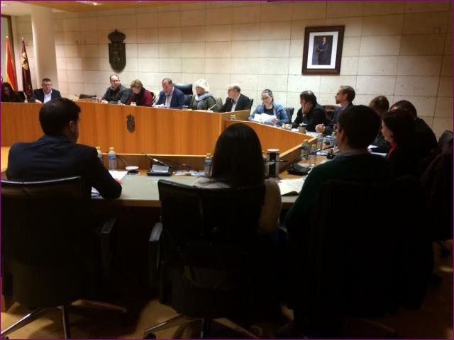 El Pleno debate la modificación de la Ordenanza de Régimen Interior del Cementerio Municipal 'Nuestra Señora del Carmen'