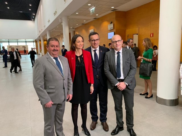 El alcalde asiste en Fitur a la muestra de los resultados del Observatorio de Ecoturismo y del III Congreso Nacional de Ecoturismo, y a las presentaciones de destinos del Día de la Región de Murcia