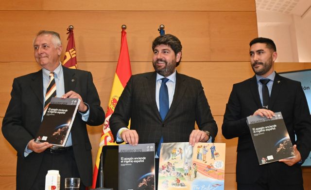 López Miras clausura la presentación del anuario 2025 del Colegio de Periodistas, un a&ntilde;o 'en el que la Región siguió destacando'