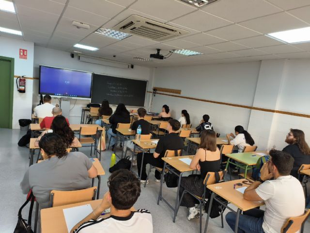 Más de 890 personas realizan las pruebas de acceso a ciclos de Grado Medio y Superior de Formación Profesional