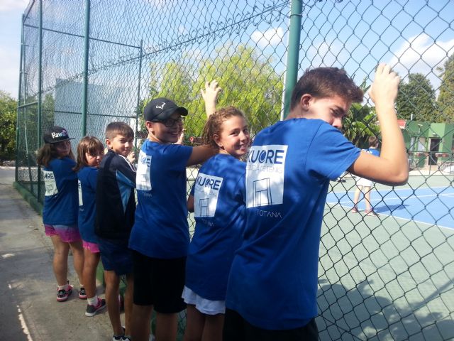 Victoria en el primer encuentro de liga regional del Club de Tenis Kuore frente al Club de Tenis el Limonar