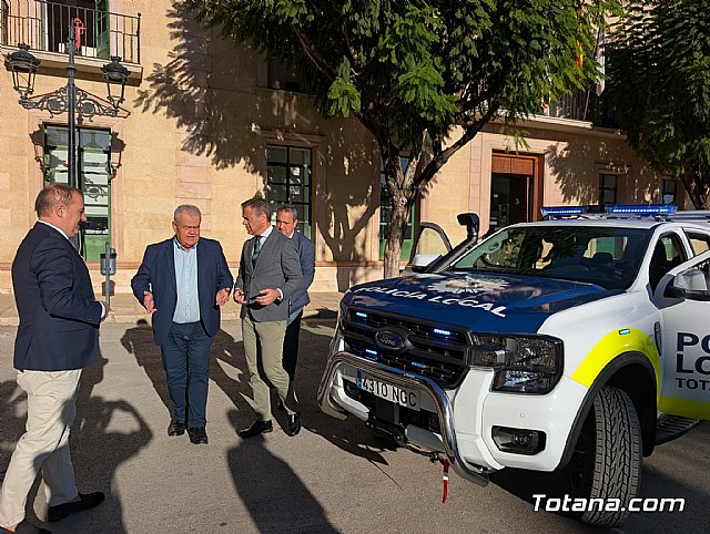 Totana refuerza la vigilancia rural con un nuevo vehículo policial todoterreno