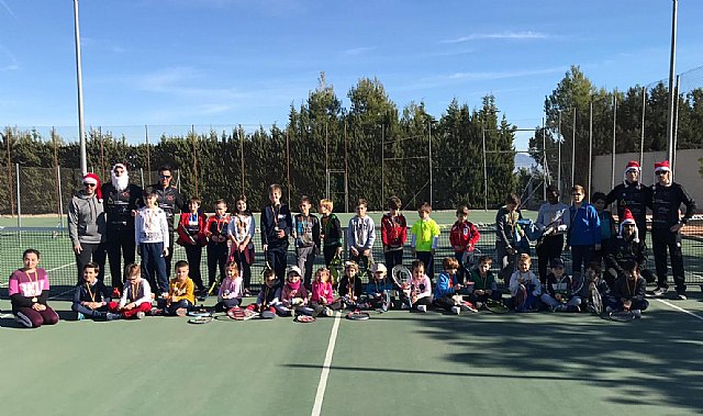 Torneo de minitenis y Fiesta de Navidad Escuela C.T.Totana