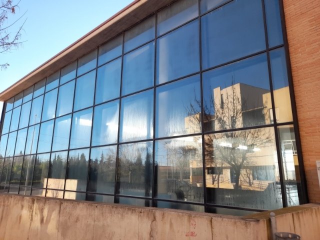 El Ayuntamiento de Totana propone una sanción de 12.450 euros a la empresa concesionaria del Servicio de la Piscina Cubierta
