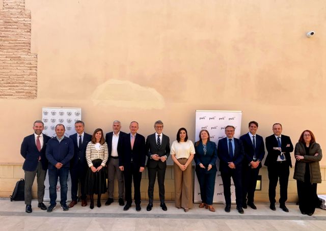 El Gobierno regional defiende la estabilidad, la seguridad jurídica y la moderación fiscal 'para seguir creciendo y reforzar el estado del bienestar'