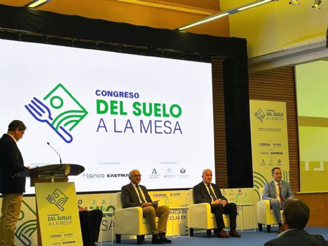 El Gobierno regional defiende la necesidad de productos fitosanitarios para la desinfección de suelos agrícolas