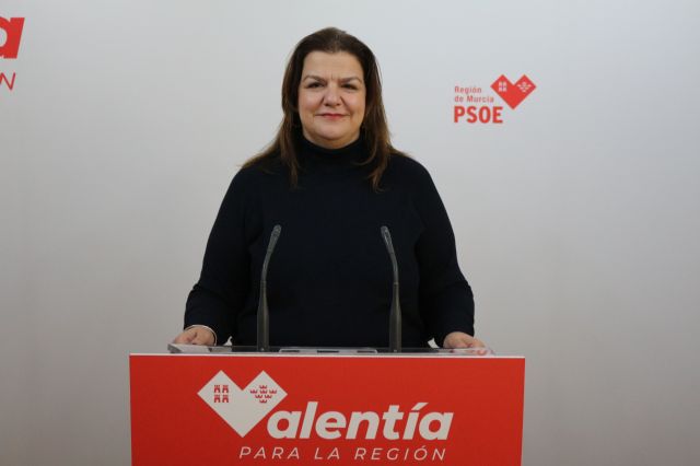 María Jesús López: 'López Miras tiene dos opciones, aprobar unos presupuestos centrados en las necesidades de la Región con el PSOE, o unas cuentas reaccionarias que recortan derechos con Vox'