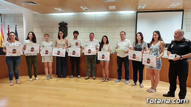 Los propietarios de mascotas de compañía podrán identificarlas con un microchip por un precio más económico