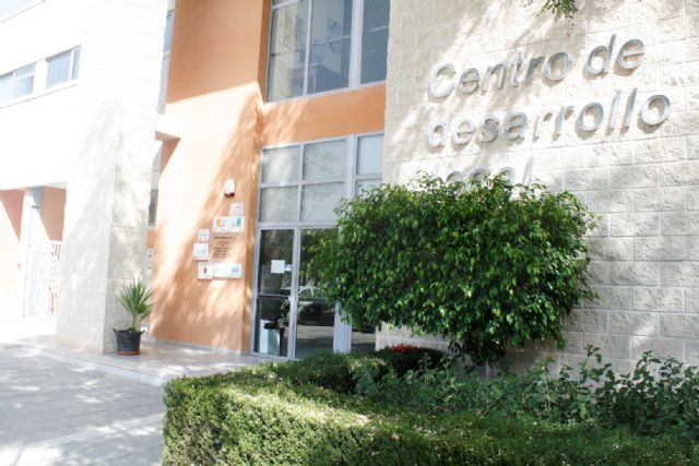 La Concejalía de Fomento y Empleo ofertará en septiembre un curso formativo sobre limpieza de espacios abiertos en instalaciones industriales