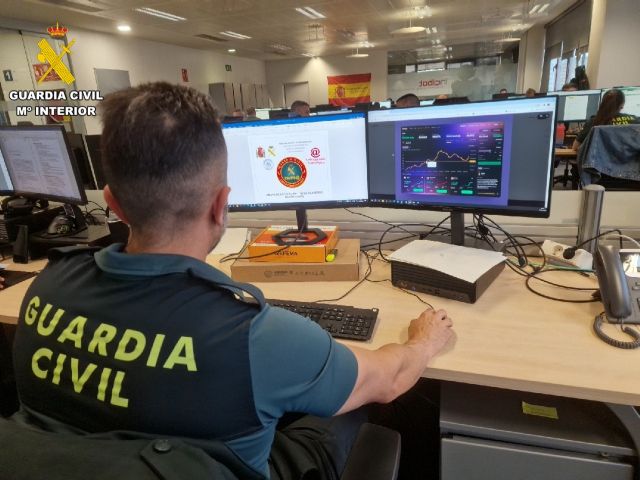 La Guardia Civil esclarece un delito de estafa y blanqueo de capitales relacionado con una falsa plataforma de inversión en criptomonedas