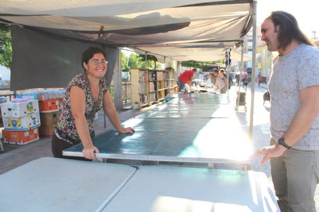 El concejal de Mercado Semanal y Plaza de Abastos inicia una ronda para presentarse a los vendedores ambulantes de este servicio