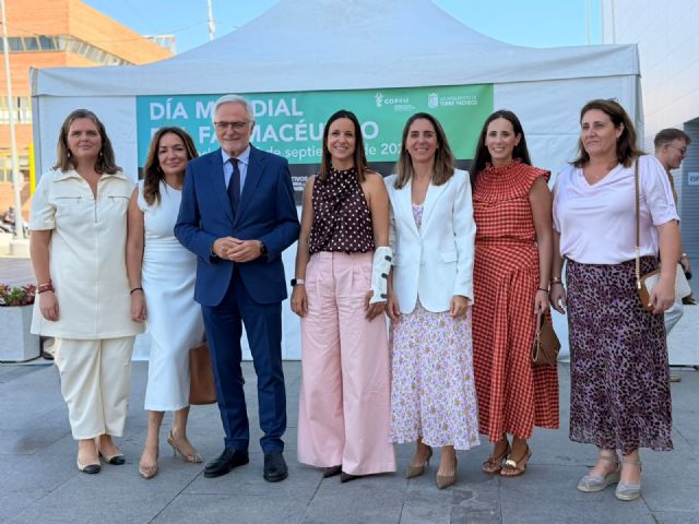 Salud y el Colegio de Farmacéuticos cooperan para potenciar la salud de la población