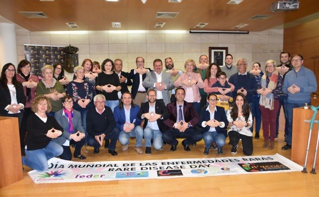 La Corporación municipal de Totana visibilizará, antes del pleno ordinario, su apoyo a la celebración del Día Mundial de las Enfermedades Raras