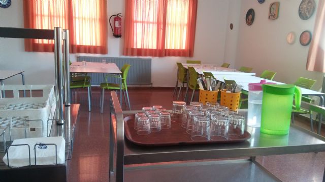 Acuerdan iniciar la contratación de los servicios de Catering y Comedor en el Centro Municipal de Personas Mayores y los Centros de Día para Personas Dependientes