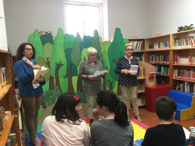 Se entregan los premios del IV Concurso Literario de Poesía y Cuento 'Morerica Galán'