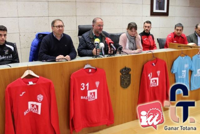 Ganar Totana-IU reclama a los grupos de la oposición altura de miras para solucionar las grandes necesidades del deporte totanero