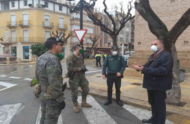 El alcalde exige a la oposición altura de miras, y que no aprovechen una gravísima situación sanitaria para obtener rédito político y azuzar mensajes de odio contra personas inocentes
