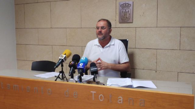 'Totana da un gran paso hacia la estabilización de la deuda tras el plan económico puesto en marcha en 2016 por Juan José Cánovas'