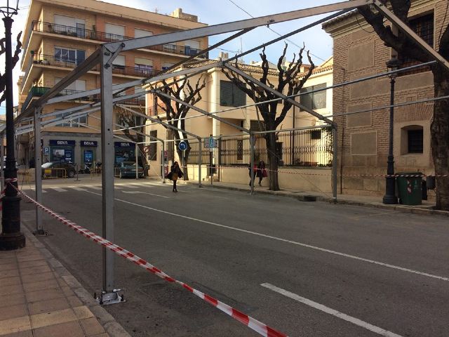 Desde hoy y hasta el 10 de diciembre se corta al tráfico la calle Sol por la instalación de la Carpa de la Feria de Día