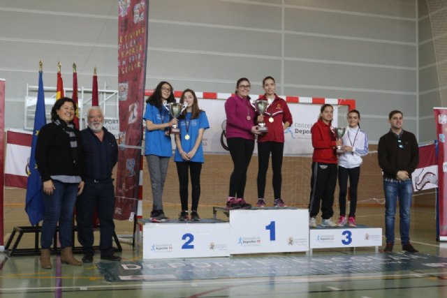 El IES Prado Mayor consigue el primer puesto en la final regional de bádminton de Deporte Escolar, celebrada en Cartagena