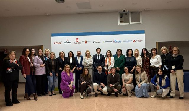 Fomento destaca el importante papel de la mujer en el transporte y la logística para mejorar y modernizar el sector