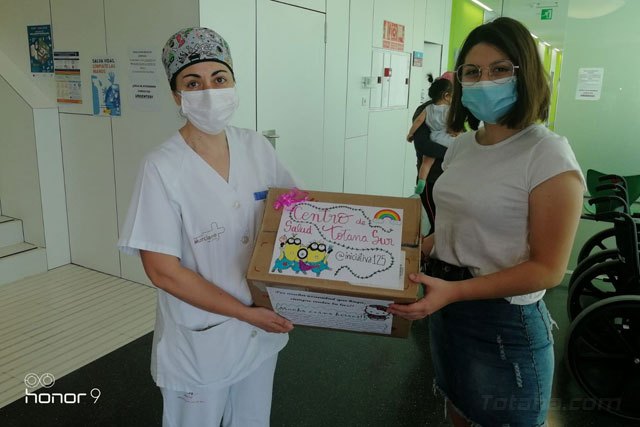 Iniciativa 125 dona 90 pantallas protectoras a los centros de Salud de Totana