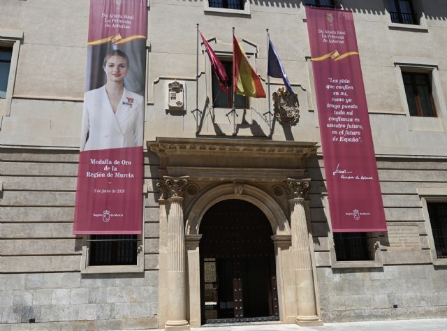 El Palacio de San Esteban se engalana para recibir a la Princesa Leonor en la entrega de la Medalla de Oro de la Región de Murcia