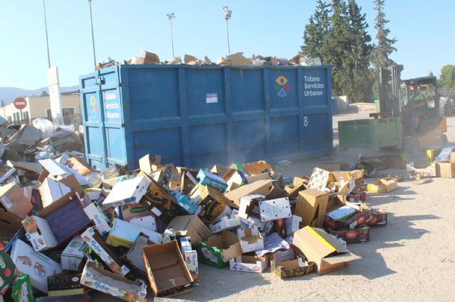Totana iniciará gestiones con Ecoembes para implantar el sistema RECICLOS, premiando a los ciudadanos comprometidos con el reciclaje