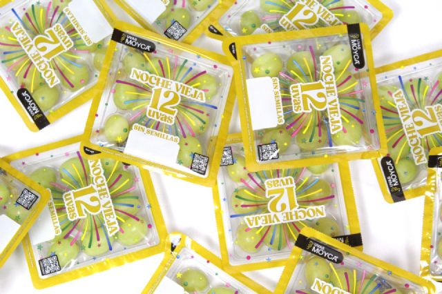 Moyca presenta un packaging especial de doce uvas para Nochevieja